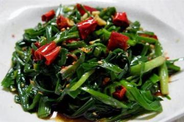 韭菜這樣做吃著才過癮，做一道涼拌韭菜，好吃下飯，先收藏起來
