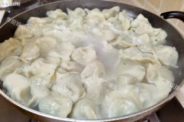 秋天寧可不吃肉，也要多吃這餡餃子，補鐵補鈣強體質，3盤不夠吃