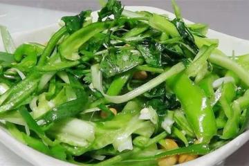 這道涼拌菜一定要收藏,東北特色老虎菜,鮮辣爽口,吃了就上癮
