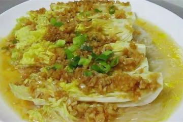 一道蒜蓉粉絲娃娃菜，鮮香味美，比吃海鮮還過癮，做法很簡單