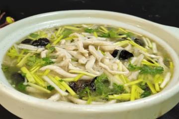這湯比雞湯魚湯強，天冷每天都能來一碗！沒胃口是不存在的，還特暖人