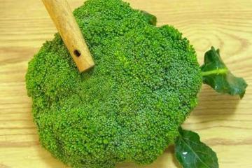 炒西蘭花，記住不要焯水和直接炒，教你一招脆嫩入味，營養不流失