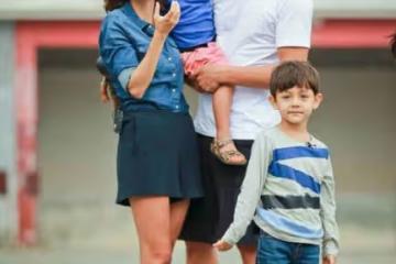 劉燁兒女顏值爆表,諾一霓娜基因強大引熱議,網友盛讚北京腔萌態