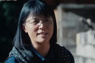 43歲小宋佳,為什麼多年無人敢娶,這下看明白了
