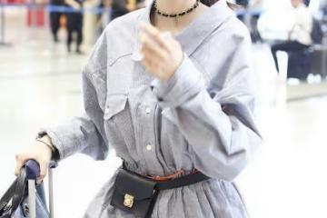 沈夢辰有時尚博主的潛力,寬大襯衫當裙子穿,配條短褲挺保守的