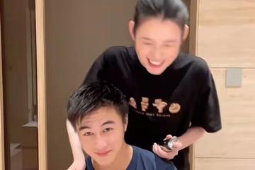 奚夢瑤在家幫老公剃頭,肚子凸凸疑懷三胎,身後千萬豪宅內景曝光