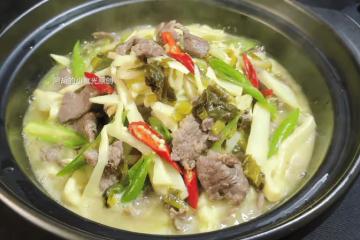 比蘿蔔營養、比山藥鮮，這「菜中珍品」敞開吃！簡單燜一鍋，滿口脆嫩、特解饞