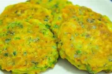 不擀麵，不揉面，10分鐘就能搞定的懶人韭菜粗糧餅，營養健康解饞