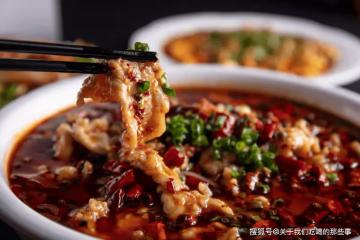 水煮肉片怎麼做最好吃?掌握好4點竅門,肉片滑嫩鮮香,麻辣下飯