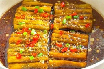 茄子別再紅燒了，教你做蒲燒茄子，軟嫩鮮香入味，比鰻魚飯還好吃