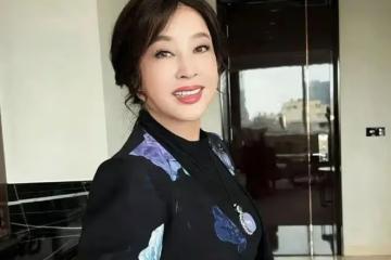 74歲劉曉慶色膽包天!曾婚內出軌,男方小她20歲,聊天記錄太炸裂