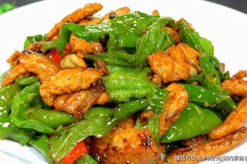 做辣椒炒肉,切記不要直接炒!多做「2步」,香辣十足,超級下飯