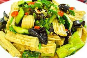 秋天很火的腐竹做法,飯店賣28一盤,在家成本不到4元,拿肉不換