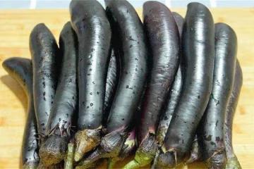 10斤茄子,教你在家做蒜蓉辣茄子,只需簡單3步,蒜香濃郁又開胃