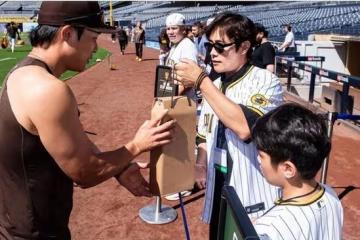 李秉憲10歲兒子近照曝光,遺傳父親的帥氣,酷愛籃球和棒球運動
