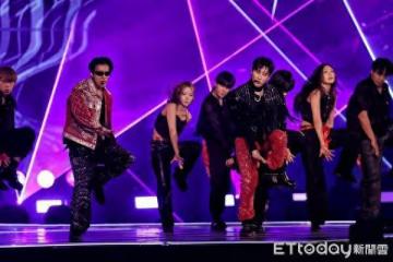 直擊/驚!SJ D&E才唱3首歌喊卡:演唱會結束了 粉絲反應嚇壞銀赫