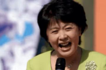 你還記得她嗎？她曾是央視最紅的主持人，如今過著普通老太太生活