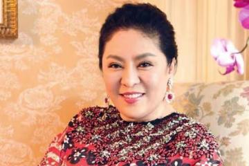 向太出手闊綽贈曉華名包，娛樂圈溫情背後，真相究竟如何？