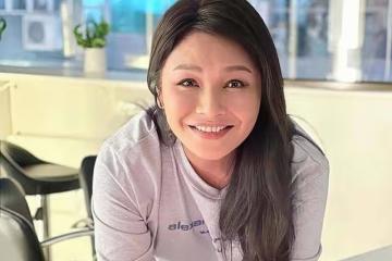 香港知名女星低調結婚,穿泳裝大秀豐滿身材,患乳腺癌心態良好