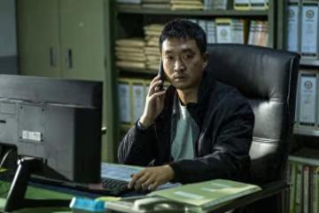 池昌旭、BIBI續前緣《江南B-Side》保護女人暴力出手　揭發警察腐敗