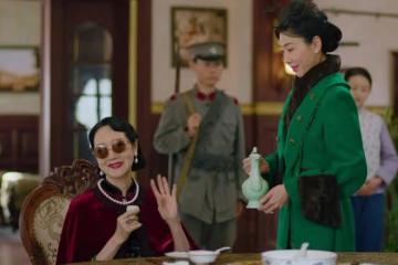 TVB御用反派女星多演陰險毒辣角色！這次卻演了慈母！配圓框黑超造型直言很難演！