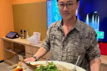喜迎結婚五周年！林峯曬一家三口甜蜜合照，被指欠妻子一場婚禮