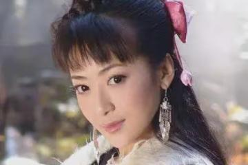 「艷照門」17年後，她再度翻紅，嫁給小9歲老公終得幸福！