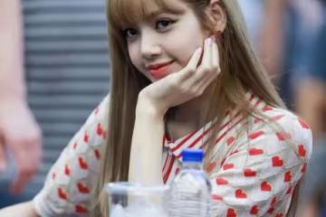 LISA確診新冠!BLACKPINK其餘成員均為陰性,暫停活動!