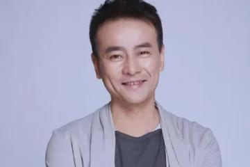 演員羅鋼：出道35年，娶小23歲郝蕾，48歲老來得子