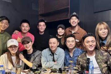 TVB13期藝人訓練班聚會!眾人開心玩自拍,視後居c位太搶鏡