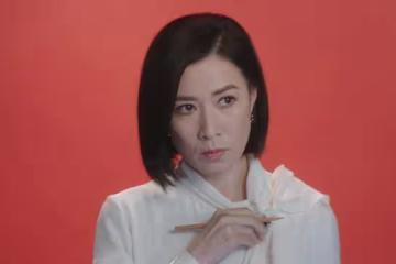同樣是演大齡女王，把楊茜堯和佘詩曼一對比，差距立刻就有了