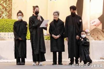 唐美雲悼念石英…講到「媽2年前過世」哽咽　曝帶妝到場原因有洋蔥