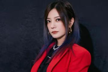 趙薇被強制執行8488元引熱議,網友觀點各異,背後真相究竟如何?