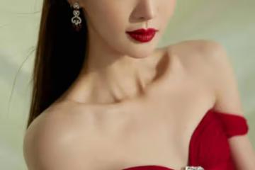 金晨靚麗寫真大秀修長美腿！不是豐乳肥臀性也能性感火辣