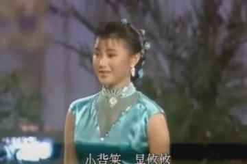 58歲宋祖英近照曝光!與丈夫分居8年,39歲生子,如今活成了這樣