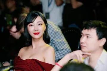 被男友騙去拍性感片，卻意外爆紅，如今登上國際舞台，星光熠熠！
