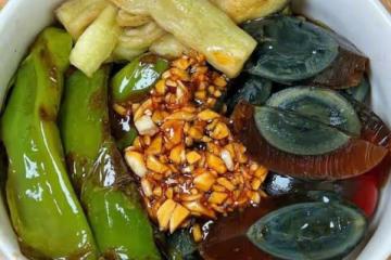 秋燥最下飯開胃的「虎椒皮蛋」