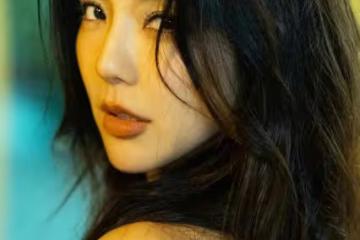 曾和景甜齊名工資最初僅5千！宅男女神趙奕歡仍性感火辣