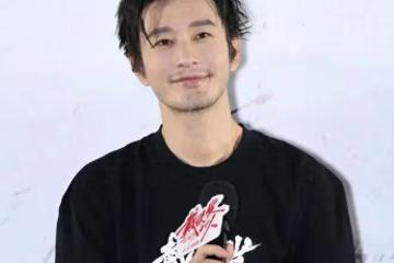 知情人曝黃曉明泡網紅套路，開小號刷禮物約吃飯，唯愛嬌滴滴類型