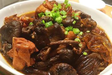 小雞燉蘑菇