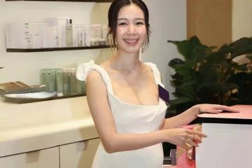 香港知名女星懷孕後上圍變豐滿,挺著大肚運動,預產期在明年春天