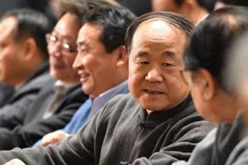 莫言說:如果你熬到了一個人喝茶,一個人跑步,一個人旅行,一個人看書