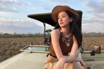 喬欣曬30歲生日看動物大遷徙！膚白貌美大長腿性感妖嬈