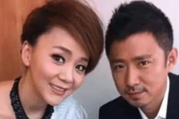 高鑫:愛上母親的學生,兩人廝守24年零緋聞,現在一家3口很幸福