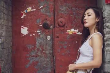 TVB前當家花旦曬近況！與母親罕見同框，兩母女一部位太相似