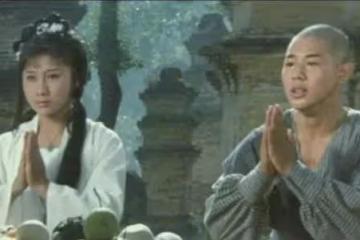 她寧願放棄中國籍也要出國，不要丈夫兒子，兩婚兩離至今孤身一人