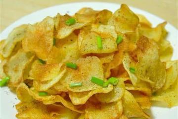 教你用土豆在家炸薯片,3塊錢成本能做一盆,學會再也不用出去買