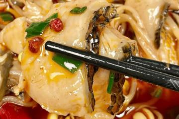 做水煮魚片,多加「1步」,魚片嫩滑不碎,鮮香不腥,解饞下飯