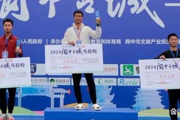 笑噴!男子半馬衝刺提前慶祝被絕地反超,冠軍:他半場開香檳給我喝!