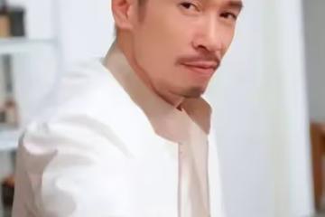 視帝陳豪內地豪買名牌手袋送老婆，揚言必須愛老婆，家庭幸福美滿